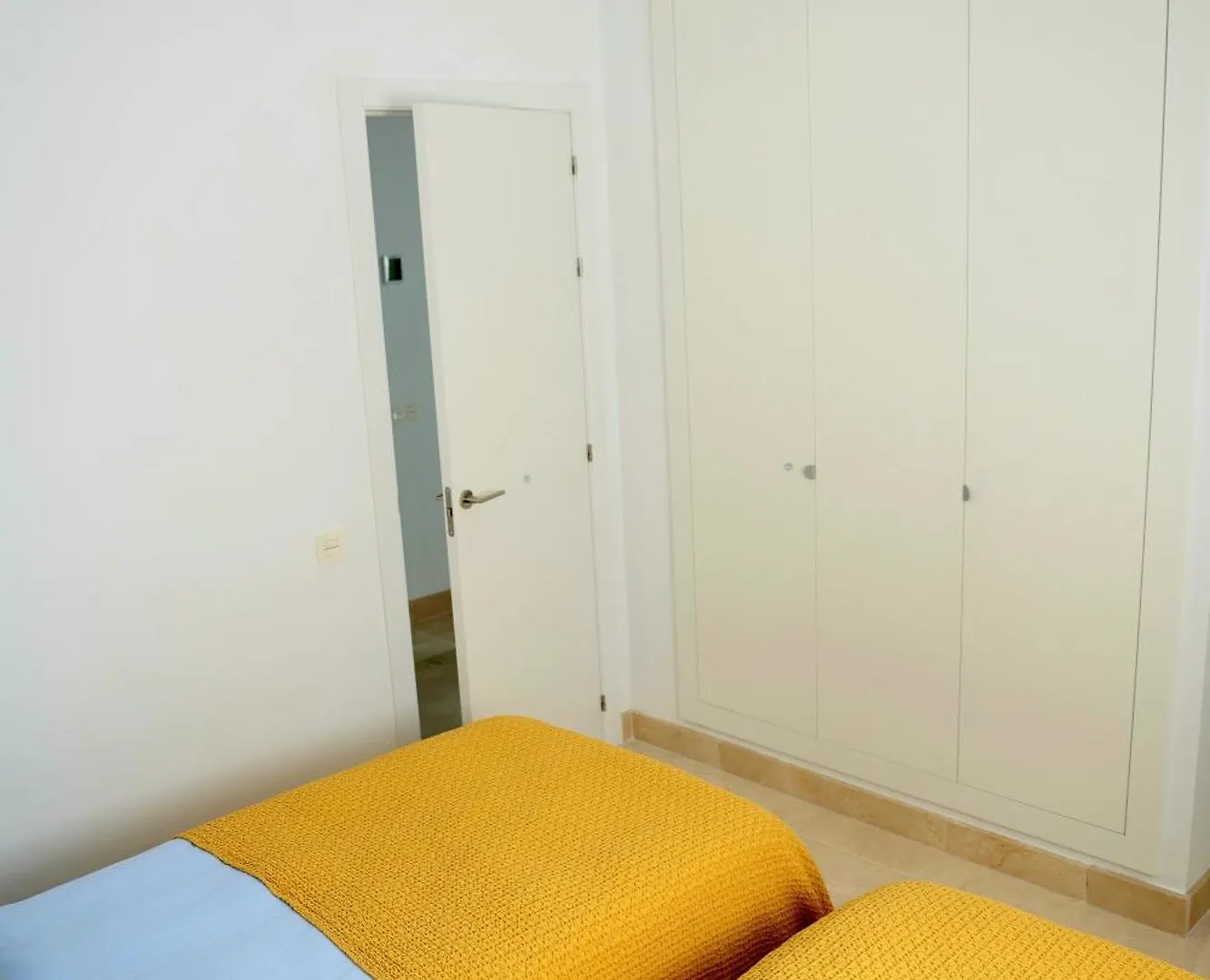 Modern Three Bedroom Apart- 6 Pools- Gym -Sun 482 Estepona Apartment